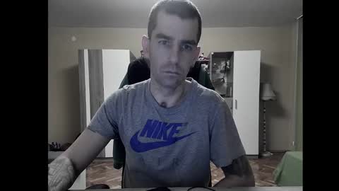 Snapshot of blue_eyed_wolf chatting on December 19, 8:02 pm Runaway online show from December 19, 8:02 pm