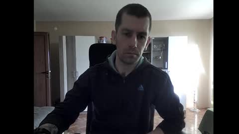 Snapshot of blue_eyed_wolf chatting on January 8, 1:09 pm Runaway online show from January 8, 1:09 pm