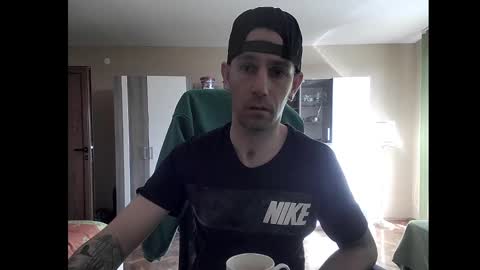 Snapshot of blue_eyed_wolf chatting on January 20, 12:07 pm Runaway online show from January 20, 12:07 pm