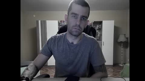 Snapshot of blue_eyed_wolf chatting on January 1, 7:43 pm Runaway online show from January 1, 7:43 pm