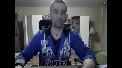 Snapshot of blue_eyed_wolf chatting on February 15, 4:23 pm Runaway online show from February 15, 4:23 pm