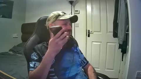 bluebirdflame1 online show from February 18, 10:47 pm