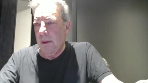 blueisles online show from December 7, 9:17 am