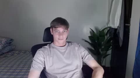 blueeyedboyisasia online show from July 25, 3:09 pm