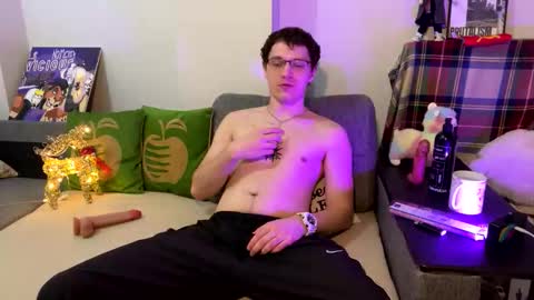 bob_bucks online show from March 19, 6:11 pm