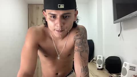 Snapshot of bob_pettersonn chatting on September 25, 3:27 am Bob  INDEPENDENT MODEL online show from September 25, 3:27 am
