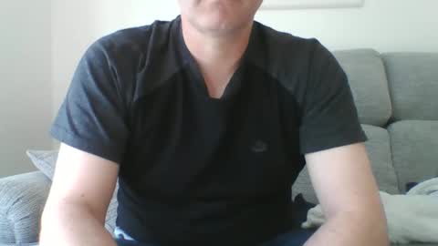 Snapshot of bobby_113 chatting on February 26, 12:25 pm bobby_113 online show from February 26, 12:25 pm