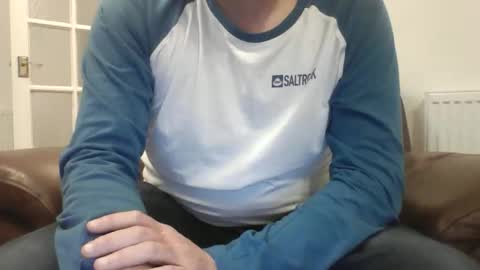 bobby_113 online show from April 15, 7:58 pm