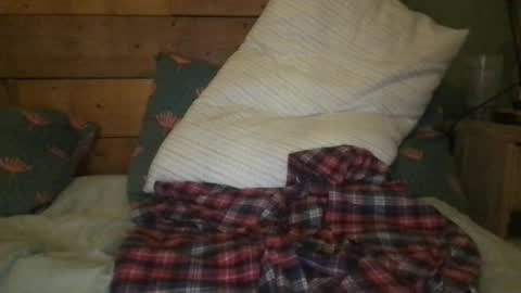 bobbybrownshoozz online show from December 3, 8:06 pm