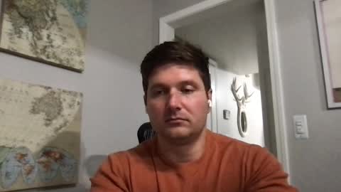 bobbylightfoot3 online show from December 8, 7:47 am