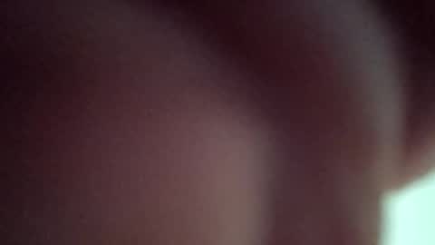 Snapshot of bodyart85_19 chatting on October 24, 3:14 pm Bodyart85 19 online show from October 24, 3:14 pm