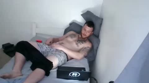 Snapshot of boogieflexxx chatting on February 22, 8:26 pm boogieflexxx online show from February 22, 8:26 pm