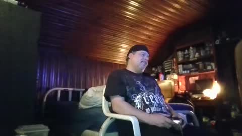 Booshwa online show from February 7, 6:45 pm