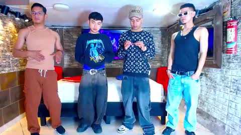 THOMAS AND DAMIAND online show from September 22, 4:45 am