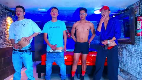 THOMAS AND DAMIAND online show from September 9, 4:28 pm