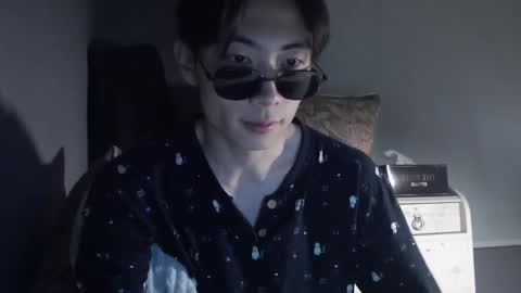 boxman556990 online show from December 6, 12:49 pm