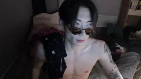 boxman556990 online show from March 8, 3:22 pm