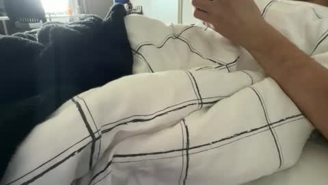 BoyNL online show from October 31, 1:25 pm