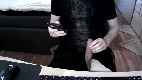 boy21yrs online show from November 29, 12:51 pm