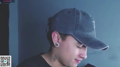 boy_nauthy online show from September 26, 4:21 am