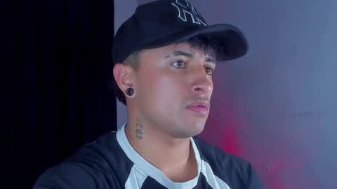 boy_nauthy online show from September 16, 7:31 am