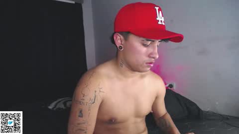 Snapshot of boylatin_777 chatting on September 18, 8:05 am miguel  online show from September 18, 8:05 am