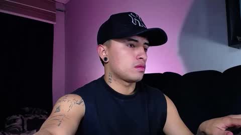 Snapshot of boylatin_777 chatting on October 8, 4:17 am miguel  online show from October 8, 4:17 am