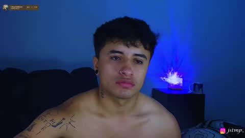 Snapshot of boylatin_777 chatting on October 21, 9:56 am miguel  online show from October 21, 9:56 am