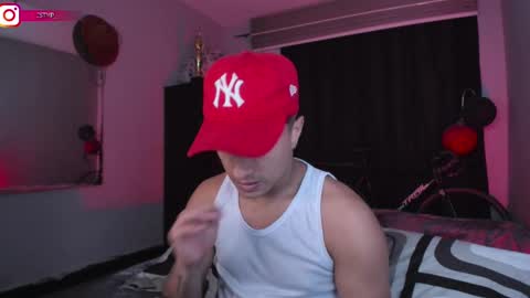 Snapshot of boylatin_777 chatting on February 25, 11:11 pm miguel  online show from February 25, 11:11 pm