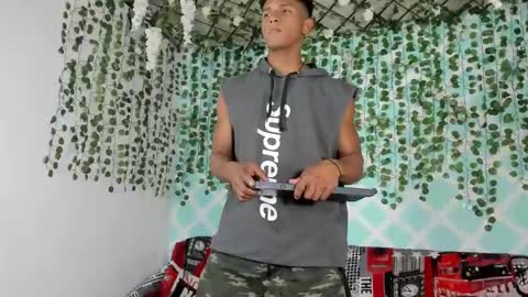 boys4hot_777 online show from March 9, 1:14 am