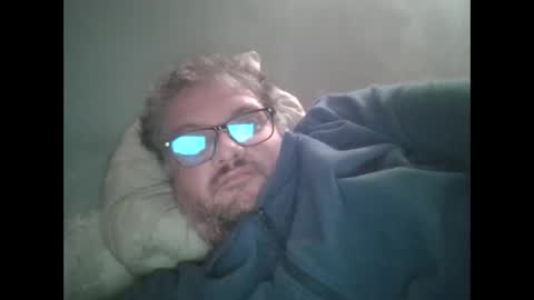 bozo81 online show from December 9, 5:07 am