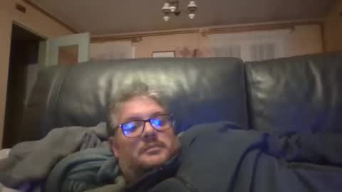 bozo81 online show from November 3, 6:10 pm