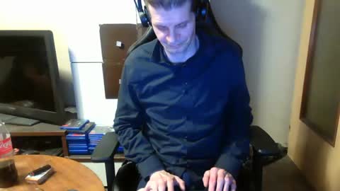 Snapshot of bponie1 chatting on December 27, 3:31 am bponie1 online show from December 27, 3:31 am