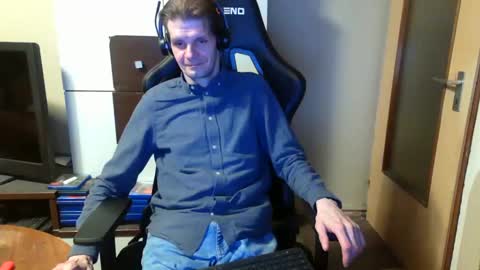 Snapshot of bponie1 chatting on January 24, 10:30 pm bponie1 online show from January 24, 10:30 pm