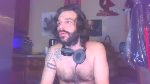 Bradley online show from December 9, 5:18 am