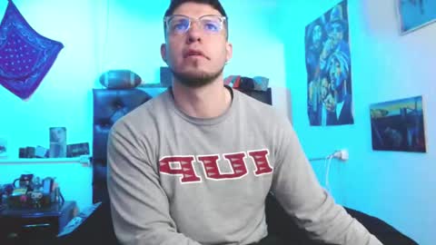 Snapshot of brad_hot_boy chatting on September 16, 3:46 pm brad hot boy online show from September 16, 3:46 pm