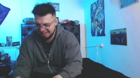 brad hot boy online show from July 11, 3:30 am