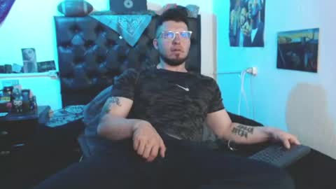 brad hot boy online show from June 23, 5:27 pm