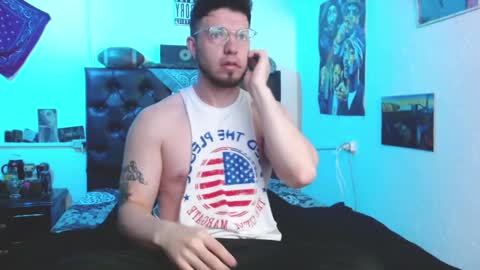 Snapshot of brad_hot_boy chatting on January 6, 3:40 pm brad hot boy online show from January 6, 3:40 pm