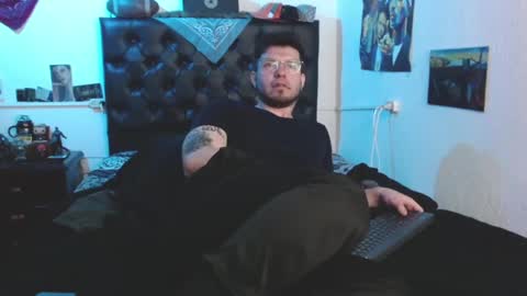 Snapshot of brad_hot_boy chatting on March 12, 4:13 pm brad hot boy online show from March 12, 4:13 pm