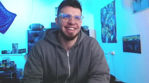 brad hot boy online show from July 23, 5:10 pm