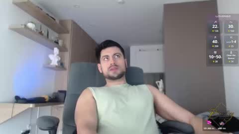 Snapshot of bradley_muscle chatting on September 8, 5:01 pm Bradley online show from September 8, 5:01 pm