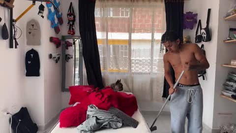 Bradley Strong online show from September 14, 3:25 pm