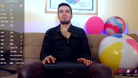 Bradley Colton Independ Model online show from January 18, 1:18 pm