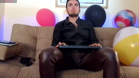 Bradley Colton Independ Model online show from January 21, 1:07 pm