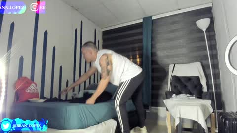 Instagram             twitter BRAN LOPEZ  online show from February 6, 8:50 am