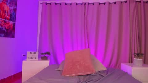   online show from March 15, 6:10 am