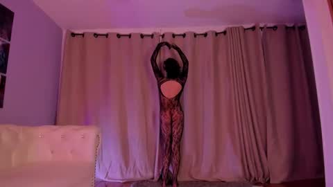 Snapshot of brann_tadzio chatting on September 18, 9:06 pm   online show from September 18, 9:06 pm