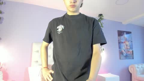 Snapshot of brann_tadzio chatting on January 25, 12:47 pm   online show from January 25, 12:47 pm