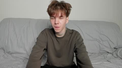 Snapshot of braxiboy chatting on December 10, 10:49 am Brax online show from December 10, 10:49 am